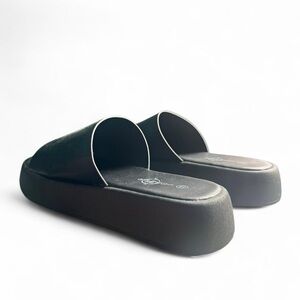 Black Women's Slide Sandals